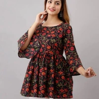 Women Jaipuri Beautiful Top
