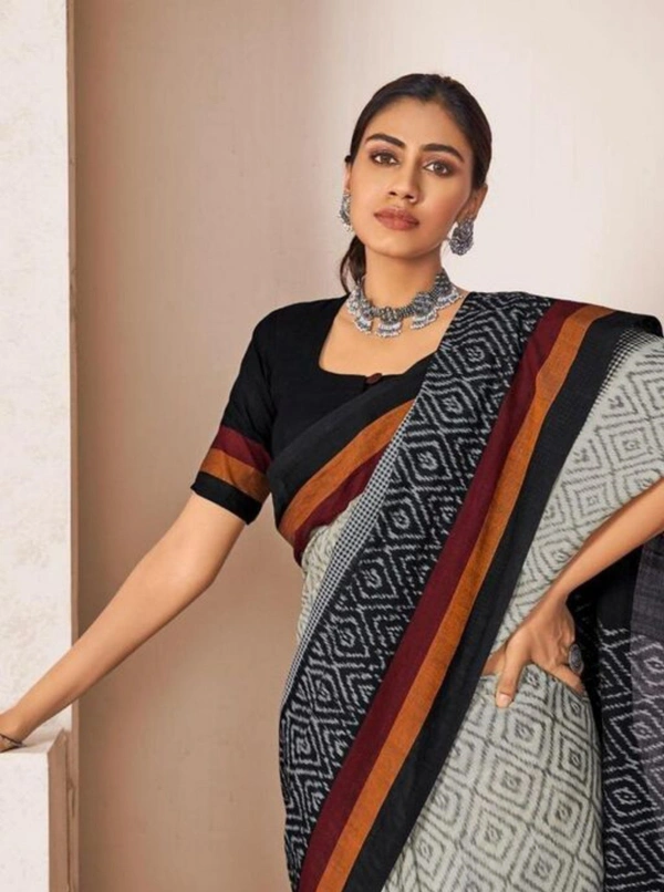 Designer Cotton Sarre With Blouse - 5.5 Metre Sarre