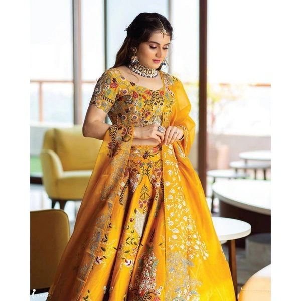 Lahenga Choli In High Sutin Fabric - Free Size
