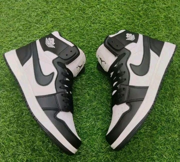 Jordan High "Panda" - UK 8