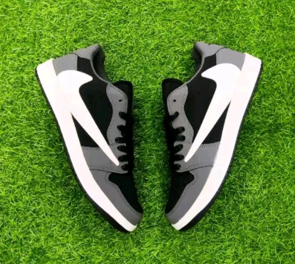 Travis Scott "Grey Black" - Uk 9