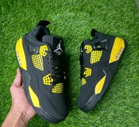 Retro 4 "Yellow Thundee" - Uk 10