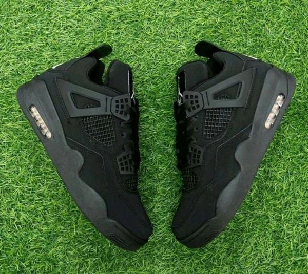 Retro 4 "Black Cat" - Uk 9