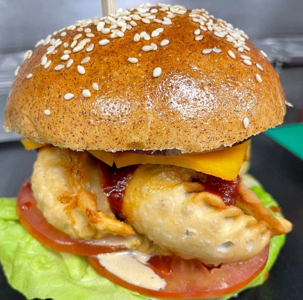 Veg Momos Burger 