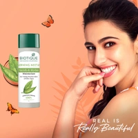 Biotique Morning Nectar Nourish & Hydrates Moisturizer 120ml | For Visibility Flawless Skin | Nourishing & Hydrating Cream | Prevents Dark Spots, Blackheads And Blemishes | Natural Hydration for All Skin Types |