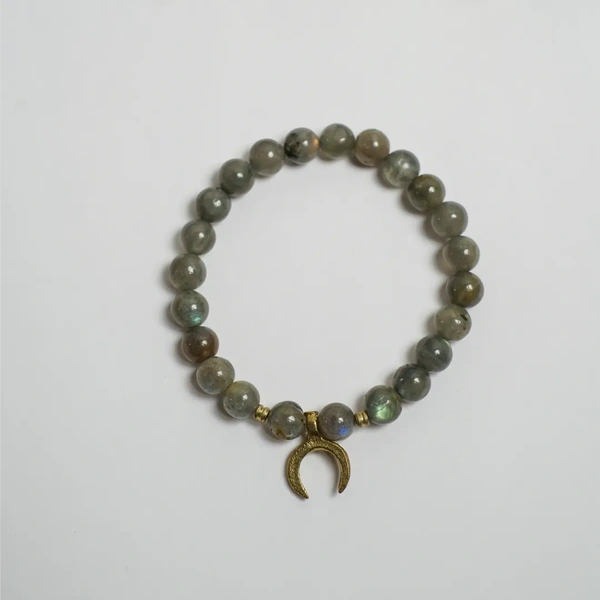 Labradorite Bracelet | Natural Gemstone Jewelry for Balance and Protection