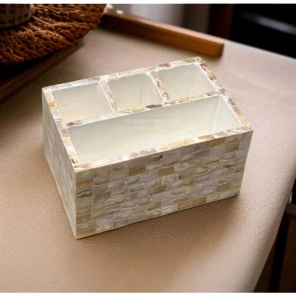 Mother of Pearl organizer