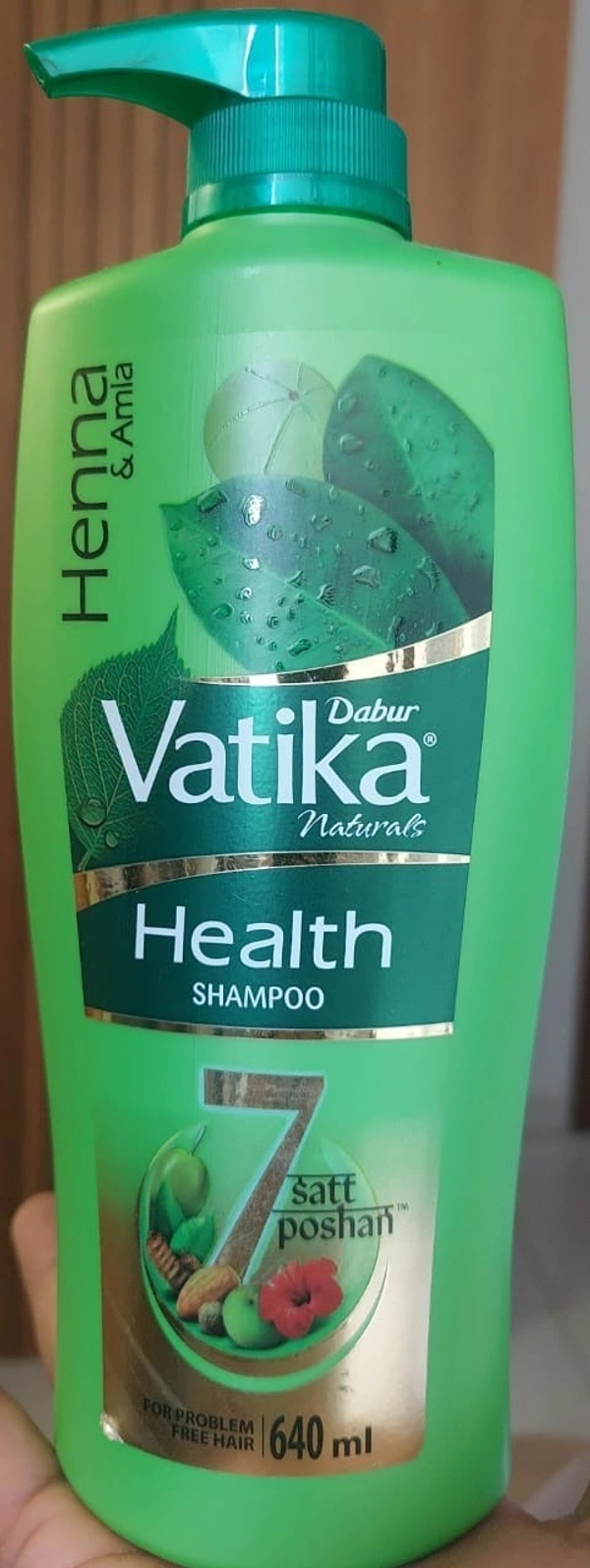 Dabur Vatika Henna & Amla Health Shampoo - 640 ml