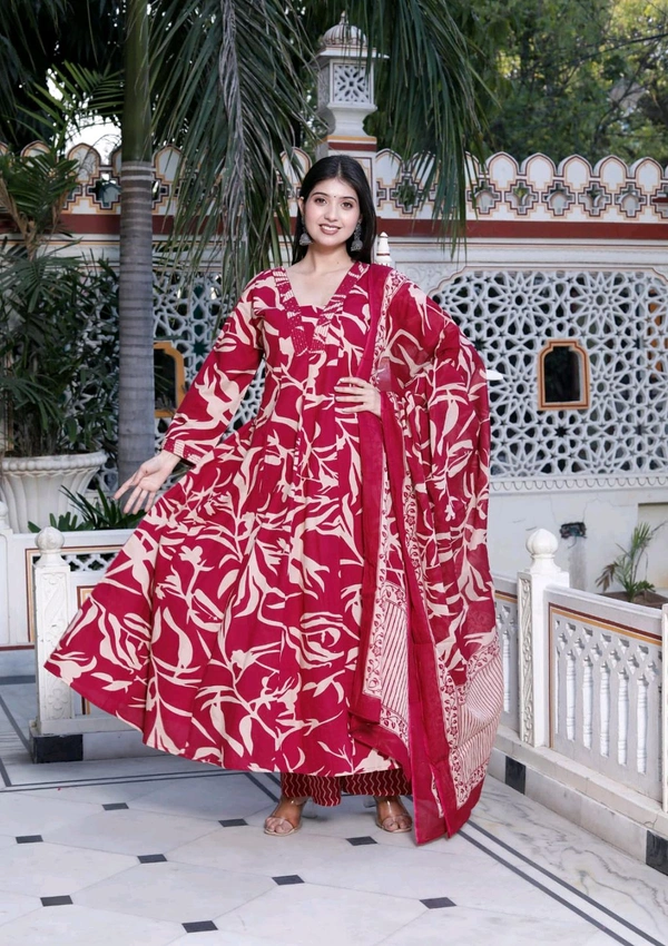Elegant Maroon Floral Anarkali Kurta Set - 38