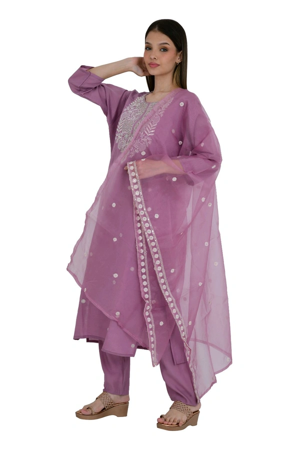 Lavender Embroidered Chanderi Cotton Kurta Set with Dupatta - M