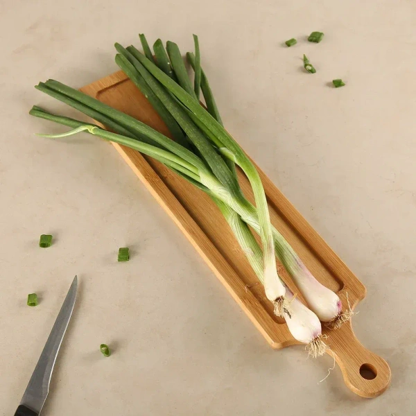 Spring Onion (Hari Pyaz) - 1 Kg