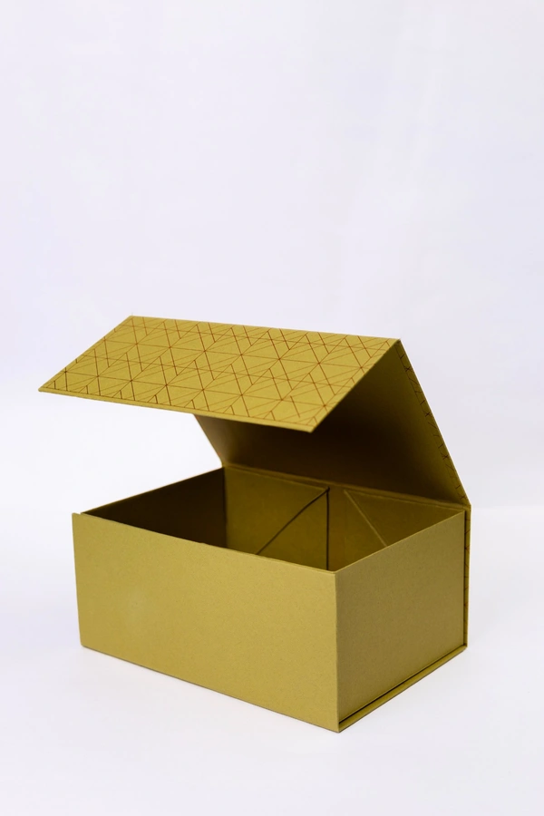 Sunbaked Khaki - 9x6x3.9 inches, Khakhi