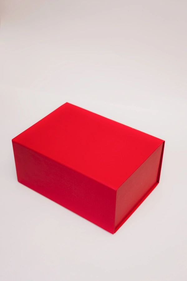 Cerise Crush - 9x6x3.9 inches, Red