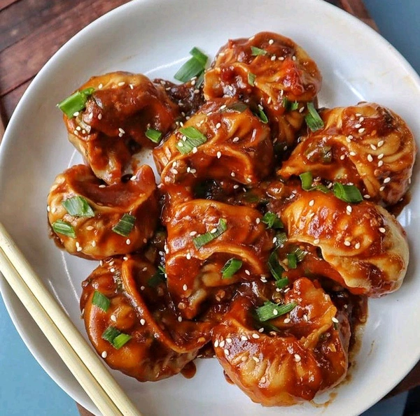Veg Honey Chilli Momo (8 Pieces) - Sainthia Momo Junction