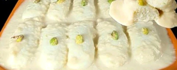 Malai Chamcham - Rosogolla