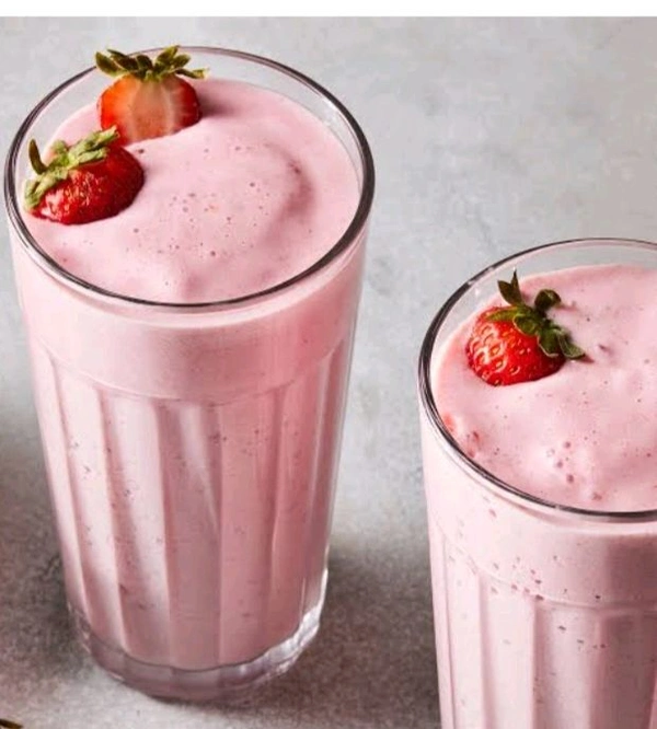 Strawberry Smoothie - Daddy's Cafe