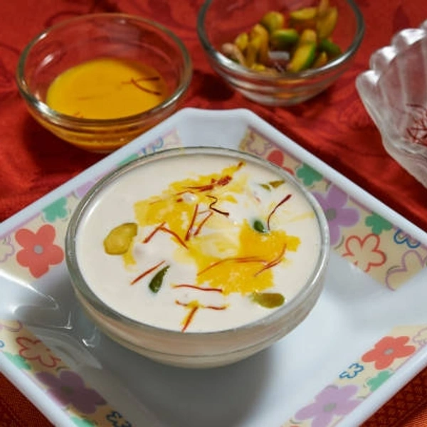 Kesar Pista Shake - Daddy's Cafe