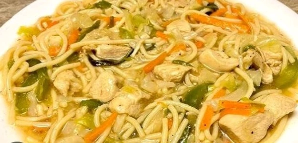 Chicken Gravy Noodles  - Chhuti Restaurant