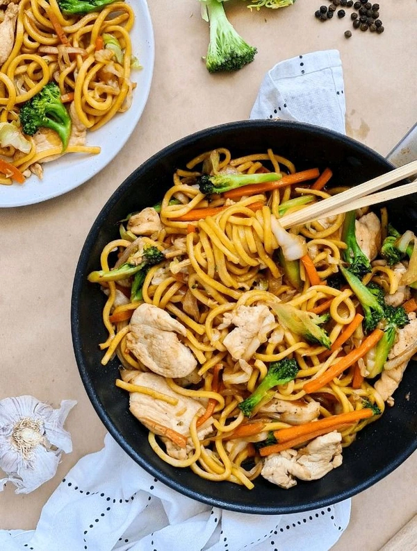 Egg Chicken Noodles  - Bagicha Restaurant