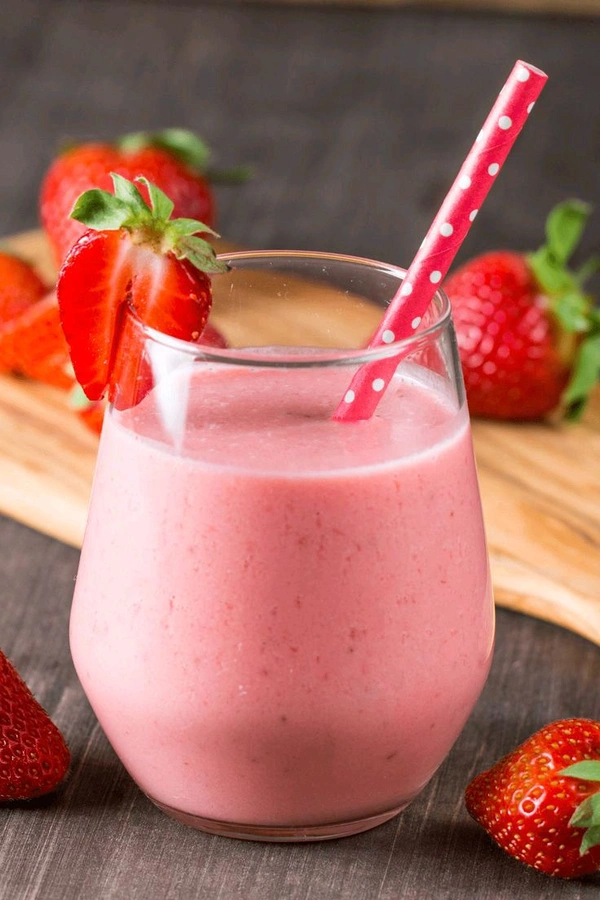 STRAWBERRY MILKSHAKE  - 300ml