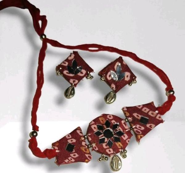  Fabric Beautiful jewelry,earrings💫🌟  - Guardsman Red, Free