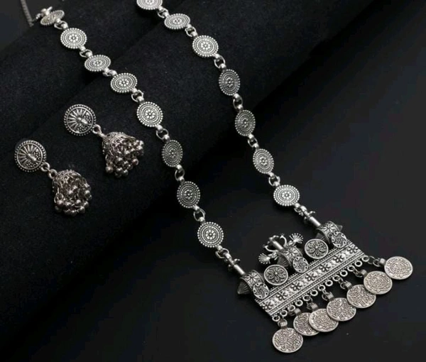 Cool Martini Necklace 💫🌟 - Gray, Free