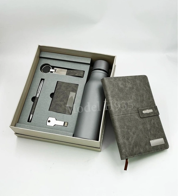 Caro 6 in 1 Premium Giftset Steel Water Bottle, PU Leather Diary, Metal Ball Pen, Card Holder, Keychain and Pendrive - 32GB, Gray