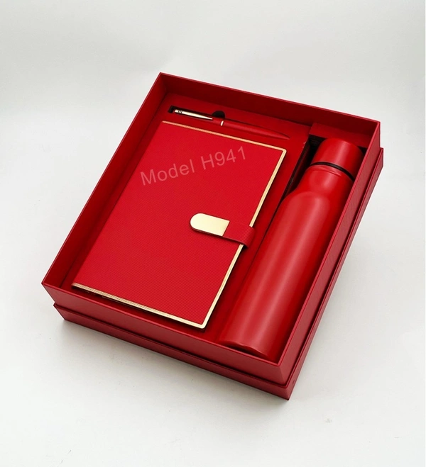 Caro 3 in 1 Giftset - A5 Diary, Steel Bottle and Metal Ball Pen - A5 - 750ml, Blue