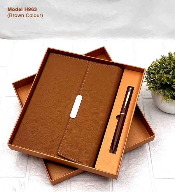 Caro 2 In 1 Gift Set A5 Notebook Diary with Metal Ball Pen - Black