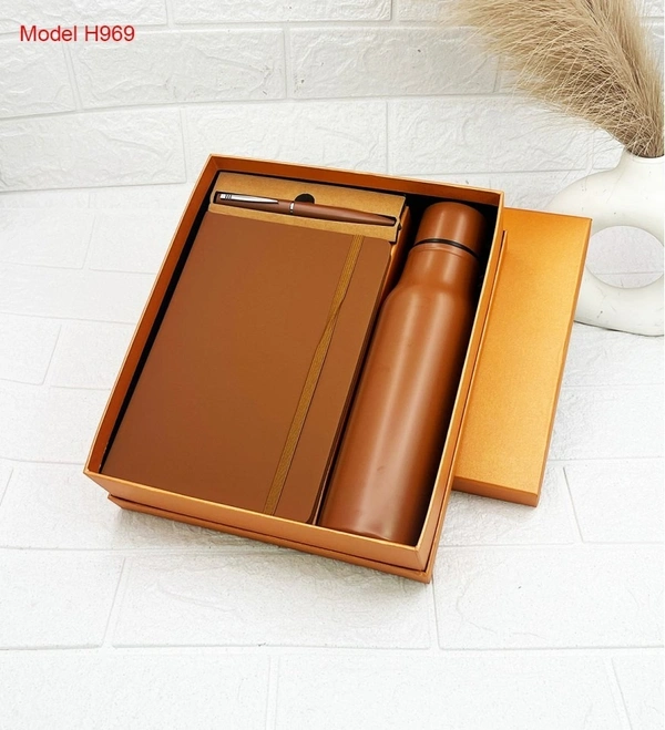Caro 3 in 1 Premium Gift Set – A5 PU Leather Diary, Metal Ball Pen & Stainless Steel Water Bottle - A5 - 750ml, Black