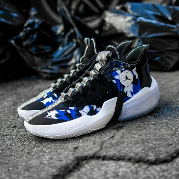 *MODEL : JORDAN REACT ELEVATION "DONCIC RACER BLUE"*Sizes - 41,42,43,44,45*Price: 3299/-*➡️  🔥 *With Original Brand Box As Shown in Video📦*➡️  *Shipping Free*➡️ *FOR ORDER PUNCH ON BENZER APPLICATION* 🙏🏽 - 41,42,43,44,45