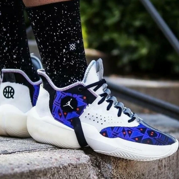 *MODEL : JORDAN REACT ELEVATION "DONCIC RACER BLUE"*Sizes - 41,42,43,44,45*Price: 3299/-*➡️  🔥 *With Original Brand Box As Shown in Video📦*➡️  *Shipping Free*➡️ *FOR ORDER PUNCH ON BENZER APPLICATION* 🙏🏽 - 41,42,43,44,45