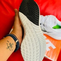 Nike Zoom Vomero - 44