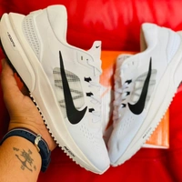 Nike Zoom Vomero - 44