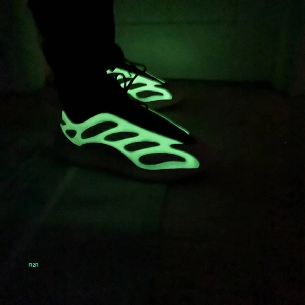 Adidas Yeezy White 700 V3 Glow In Dark - 44