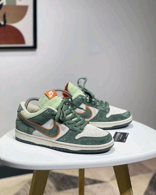 Nike SB Dunk Low Otomo Katsuhiro Green Suede