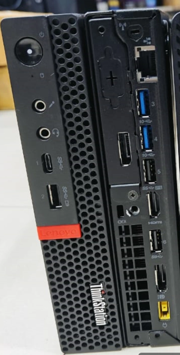  🖥 Lenovo P330 PCS - Black