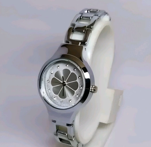 LUXE LEGACY Ladies Watch - Silver