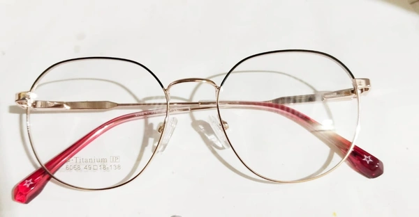 Golden circle frame - 49.mm, golden, 0.00 and -+1.00 sph CYL