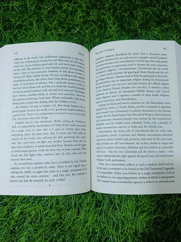 Sapiens by Yuval Noah Harari: A Brief History of Humanity Explored