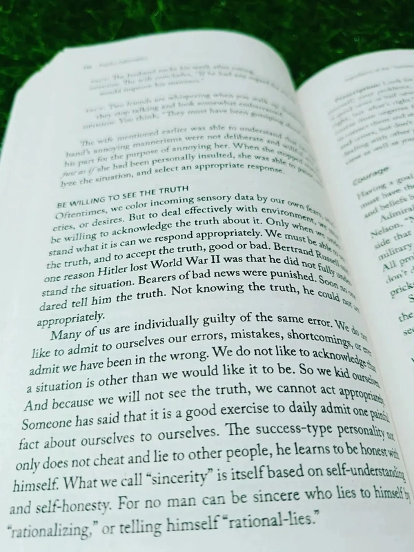 Psycho-Cybernetics by Maxwell Maltz – Best Self Image & Confidence Building Book | Mindset and Success Guide