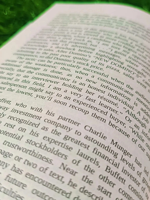 Influence by Robert B. Cialdini | Persuasion Psychology Book, Marketing & Sales Guide, Behavioral Science Bestseller