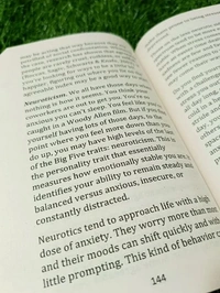 Read People Like a Book by Patrick King – Master Body Language, Emotional Intelligence, and Human Behavior Analysis
