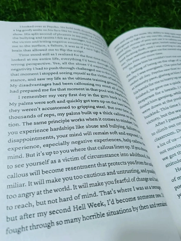 Can't Hurt Me by David Goggins | Motivational Biography, Mental Toughness Book, Self-Discipline Bestseller