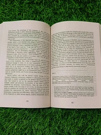 Influence by Robert B. Cialdini | Persuasion Psychology Book, Marketing & Sales Guide, Behavioral Science Bestseller
