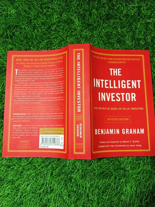 The Intelligent Investor by Benjamin Graham & Warren Buffett | Stock Market Bible, Value Investing Guide, Finance Classic