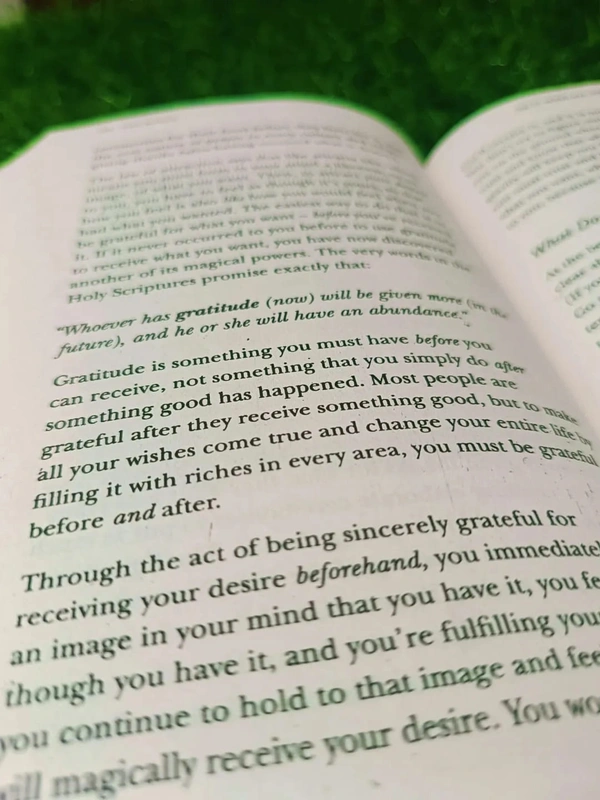 The Magic (Secret) by Rhonda Byrne | Gratitude Practice Book, Daily Manifestation Guide, Life Transformation Bestseller