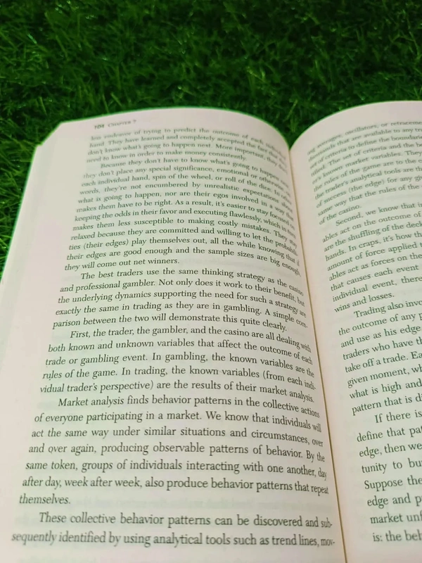 Trading in the Zone by Mark Douglas | Trading Psychology Book, Stock Market Mindset, Confidence & Discipline for Traders