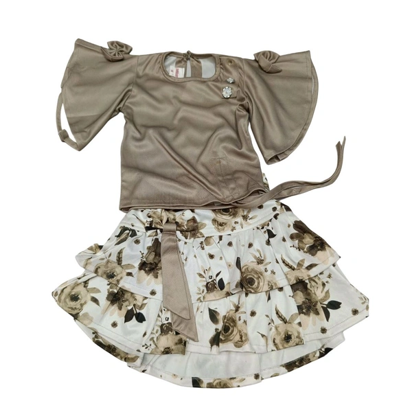Sharah Top & Skirt  - 18, 3 Days