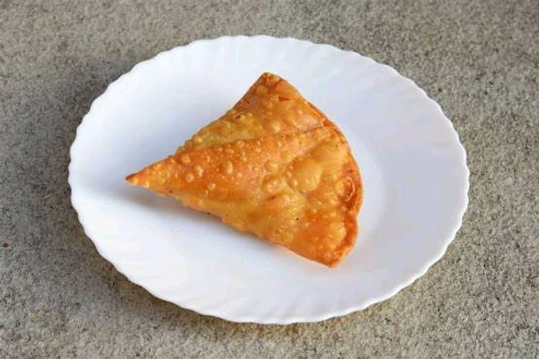 Samosa  - 1 Pic, Sev & Onion